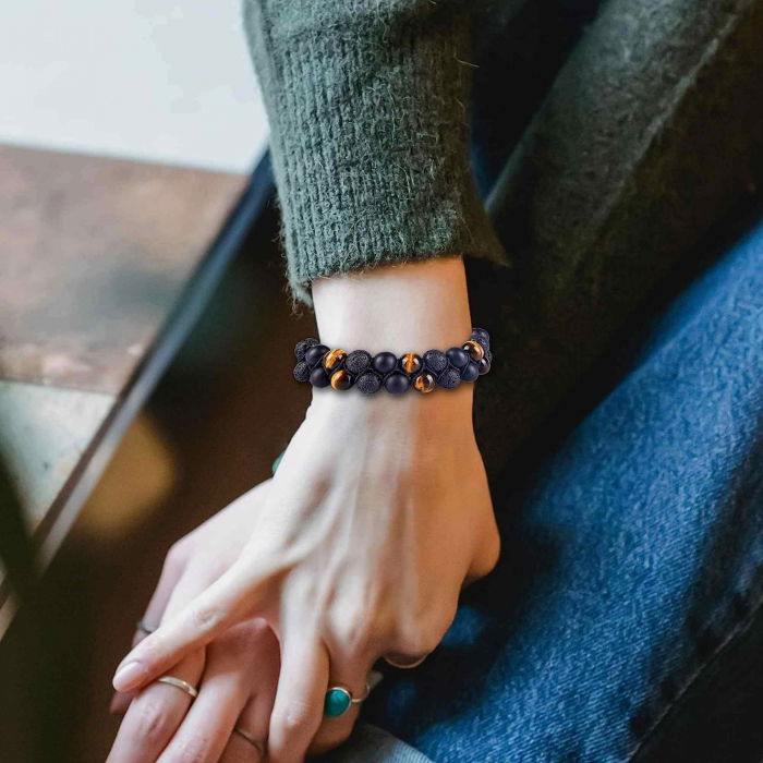 Bratara cu tripla protectie Ochi de tigru, onix negru mat si roca vulcanica - Margele de 8 mm, realizata manual pentru barbati si femei, aduce noroc, prosperitate si fericire [5]