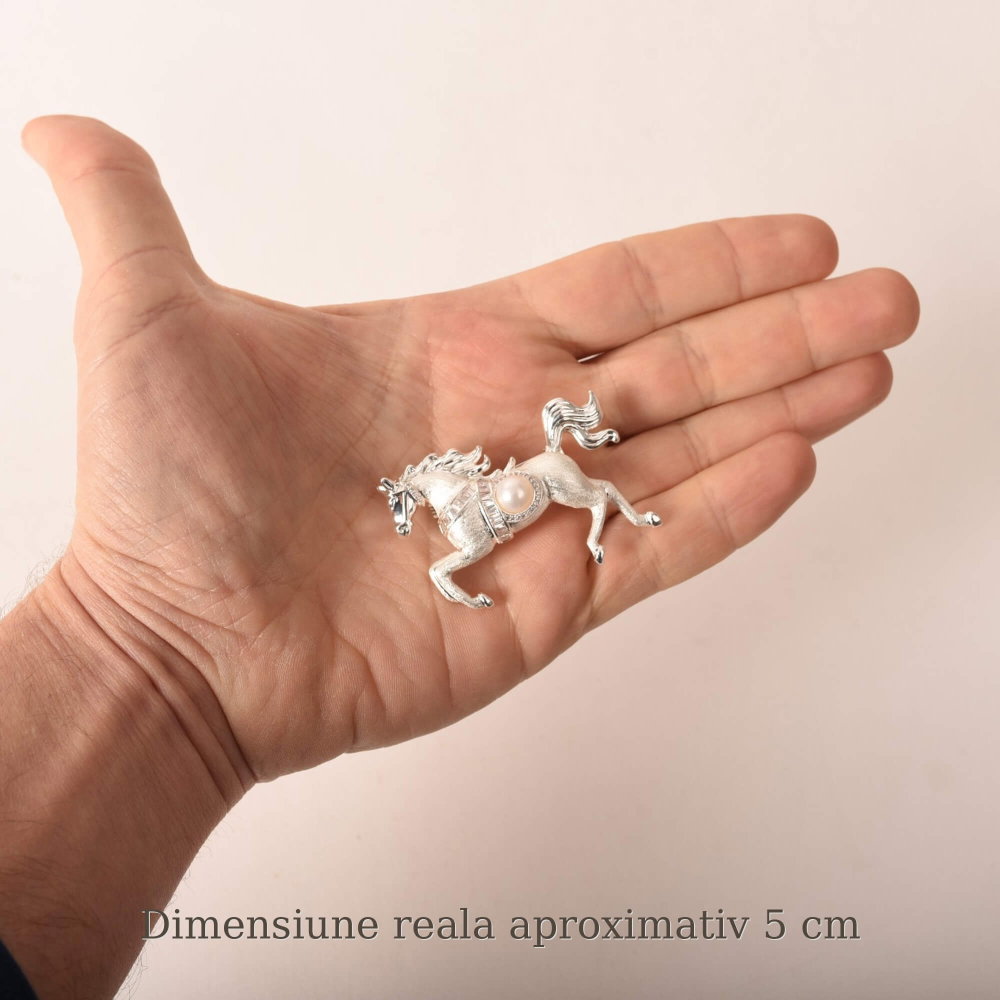 Brosa Cal cu Perla Naturala – Martisor Elegant si Cadou Rafinat [3]