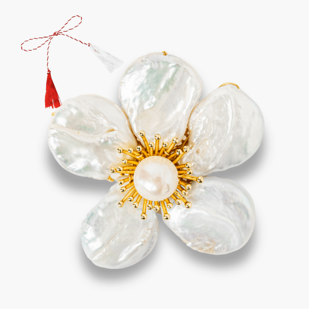 Brosa Floare Alba cu Perla Naturala - Eleganta si Puritate [1]