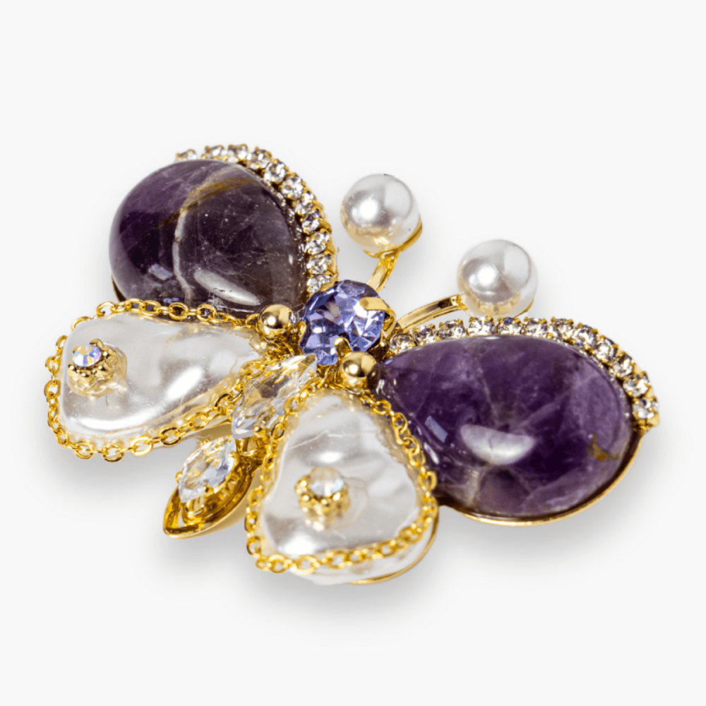 Brosa fluturas ametist cu perla sintetica si montura din cupru – Eleganta si echilibru [7]