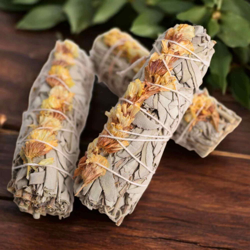 Buchet Salvie Alba California cu Garofite Galbene/Sinuata - Energie Pozitiva si Claritate [6]