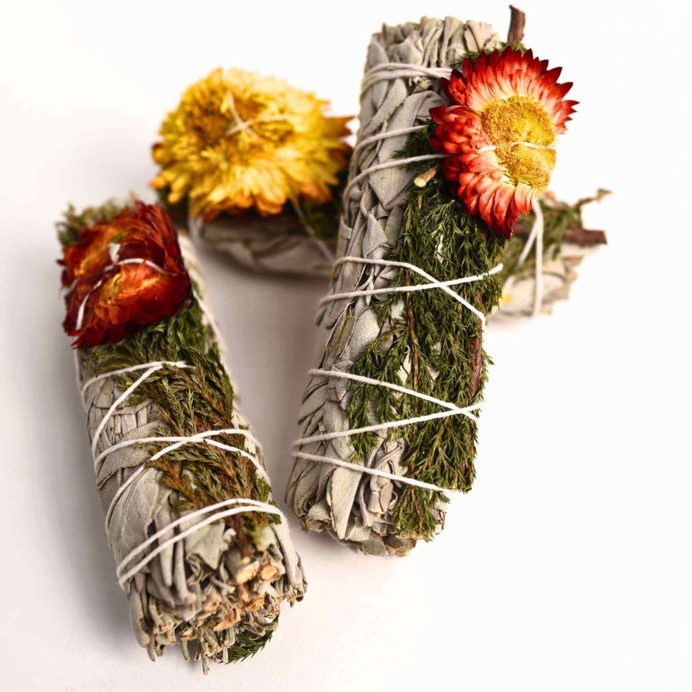 Buchet Salvie Alba California cu Cedru si Flori de Paie - Purificare si Protectie [2]