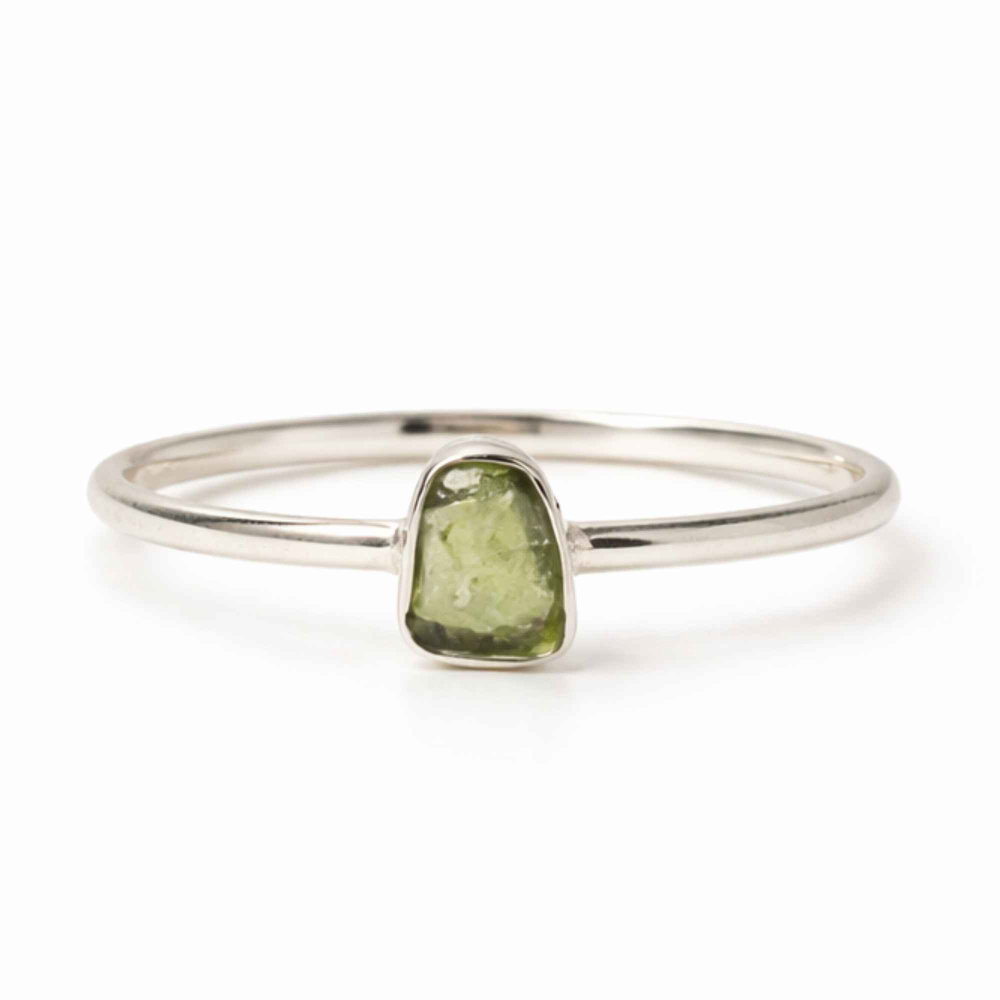 Inel Argint 925 cu Moldavit Brut Neregulat – Transformare si Claritate [1]