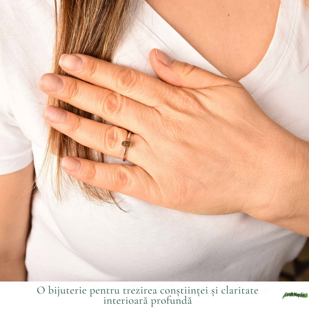 Inel Argint 925 cu Moldavit Brut Neregulat – Transformare si Claritate [2]