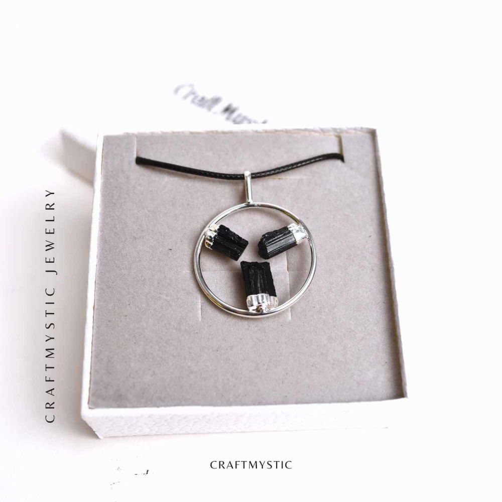 Colier cu pandantiv rotund si 3 pietre naturale de turmalina – Protectie si Energie [7]