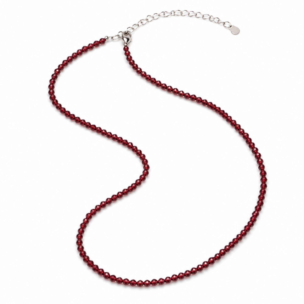 Colier fin la Baza Gatului Tip Choker cu Granat Fatetat 3 mm – Eleganta Naturala [1]