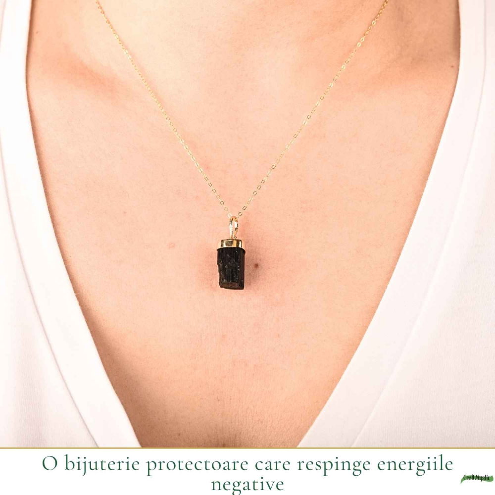 Colier Argint 925 Placat Aur 18K cu Turmalina Neagra Bruta – Protectie si Ancorare [2]