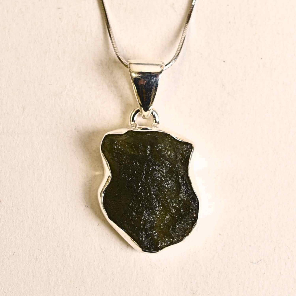 Colier argint 925 cu Moldavit natural brut 3.19 g – piatra energiei cosmice [1]