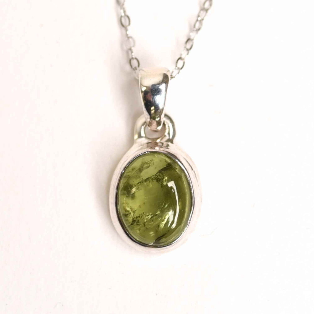 Colier Argint 925 cu Peridot Natural Oval – Lumina Interioara si Energie Pozitiva [1]