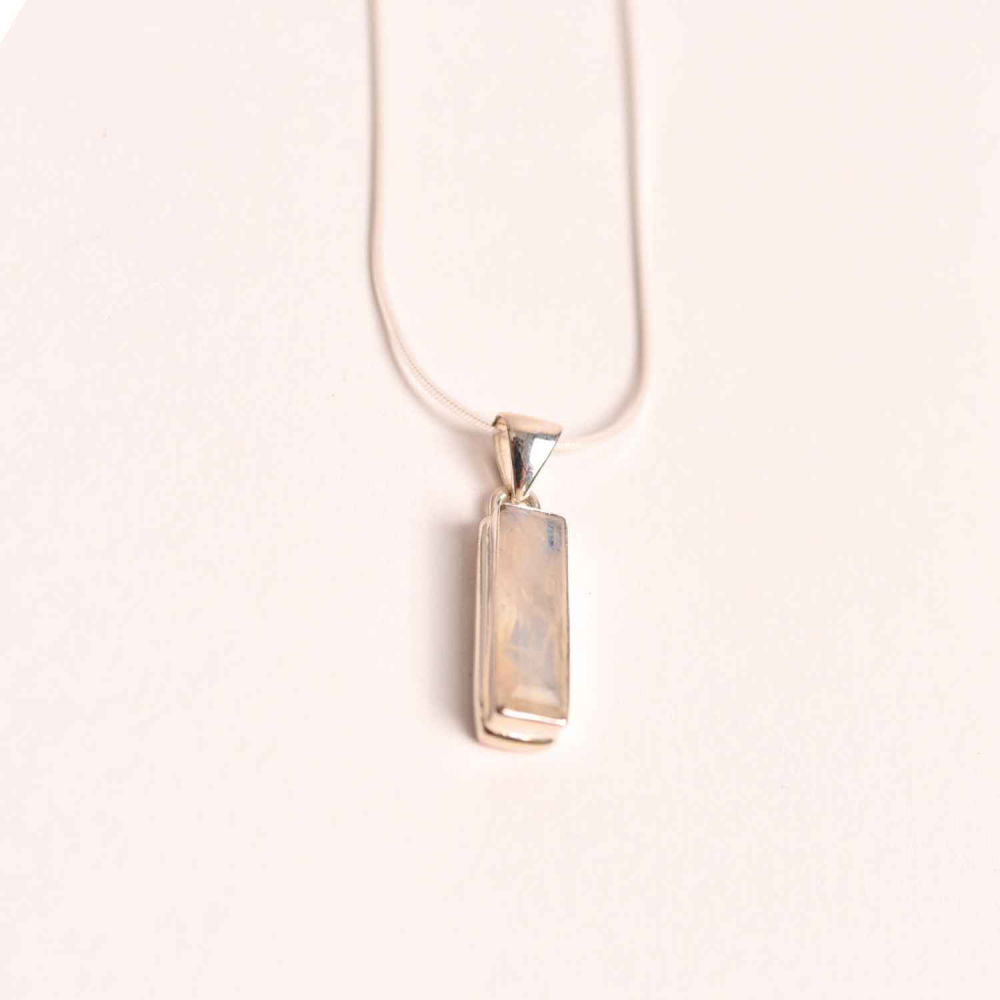 Colier Argint 925 cu Piatra Lunii Curcubeu Fatetat – Bijuterie pentru Echilibru Emoțional [4]