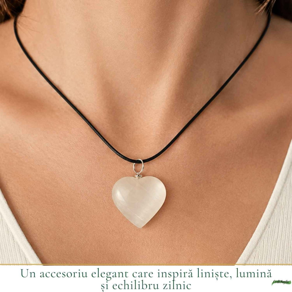 Colier cu Selenit Natural in Forma de Inima – Puritate, Lumina si Armonie Interioara [2]