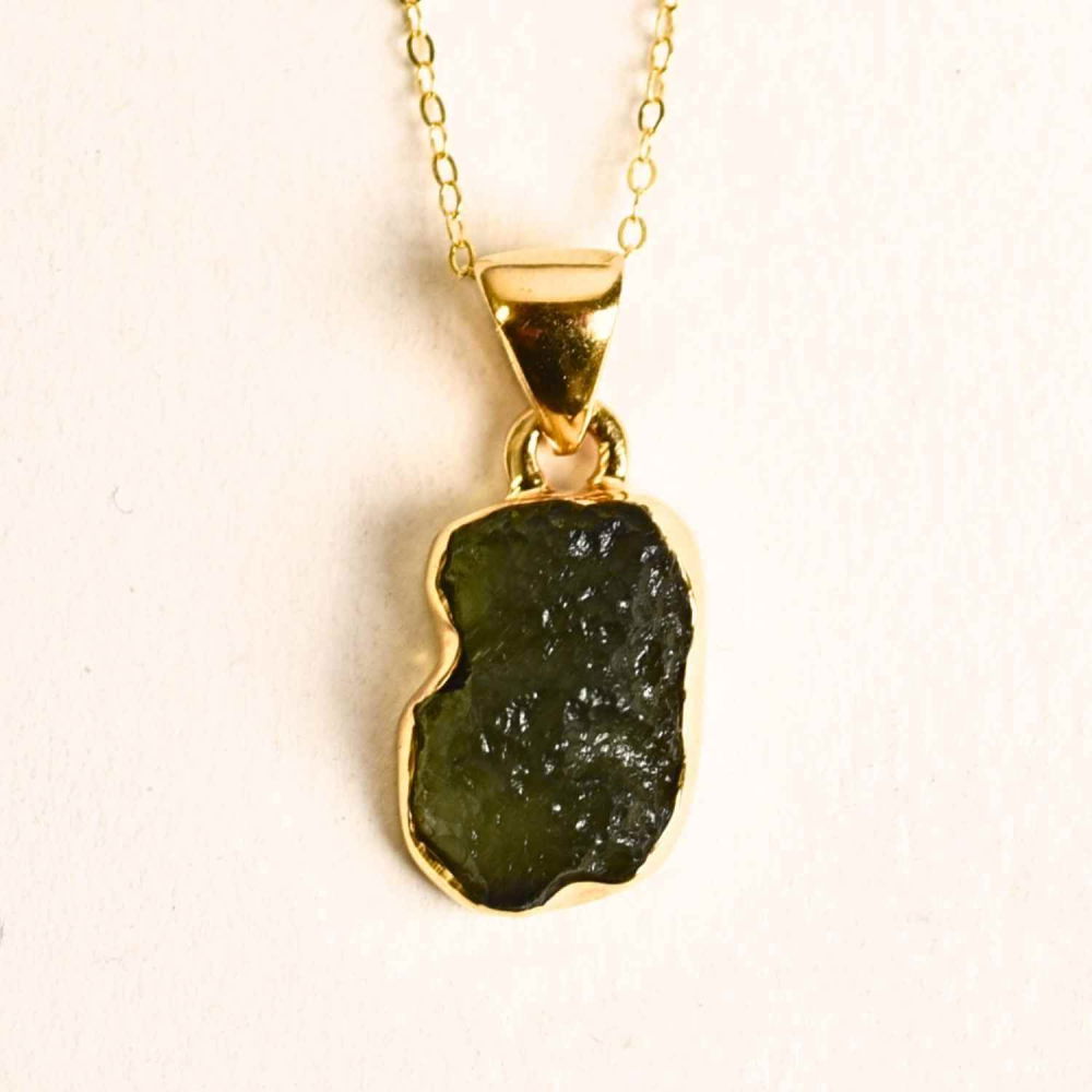 Colier argint 925 placat cu aur 18k cu Moldavit natural 2.22 g — accelerarea transformarii personale si spirituale [1]