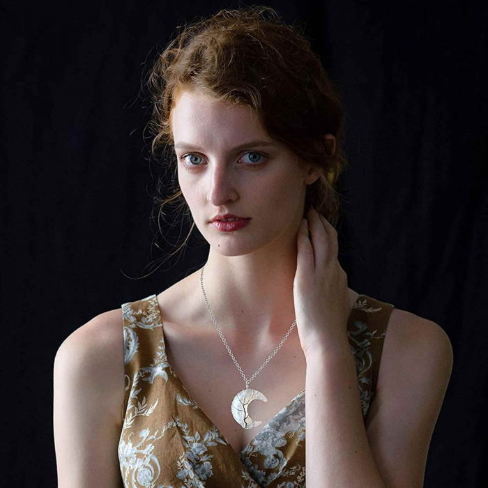 Colier cu pandantiv model semiluna cu arborele vietii - Realizat din piatra de cristal transparent si rasina naturala [3]