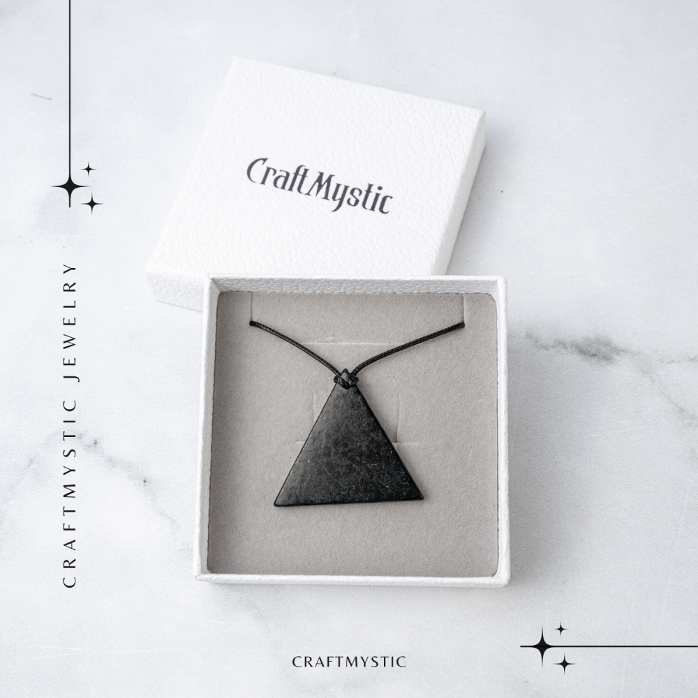 Colier cu Pandantiv Triunghiular din Shungit Natural – Protectie Energetica si Echilibru Interior [7]