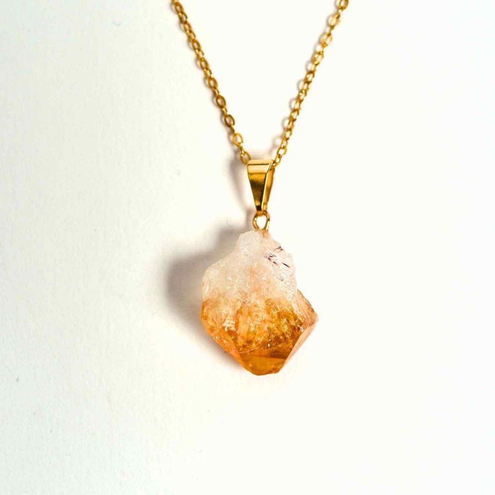 Colier auriu cu pandantiv citrin brut  – Energie si Prosperitate [1]