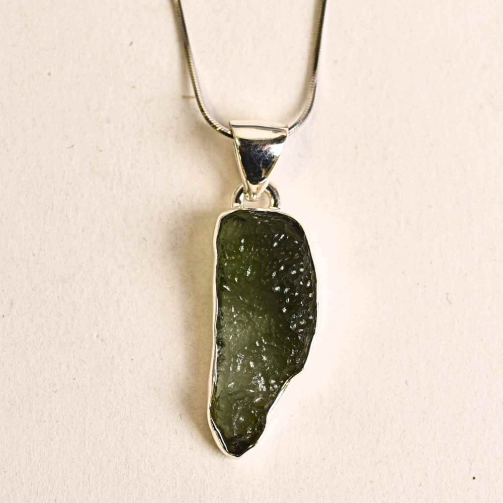 Colier din argint 925 cu moldavit natural – Claritate mentala si echilibru energetic [1]