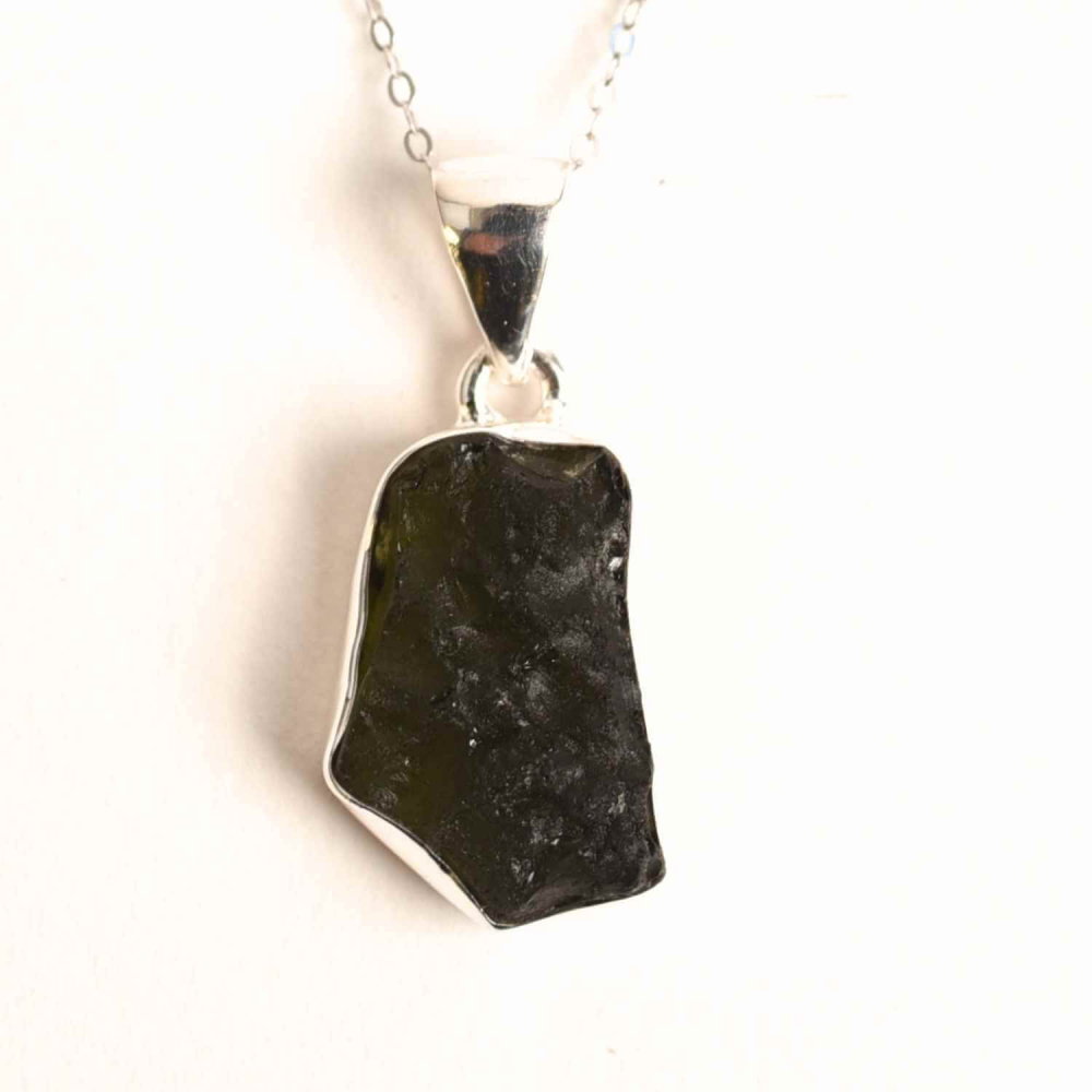 Colier din argint 925 cu moldavit natural – Trezire spirituala si protectie interioara [1]