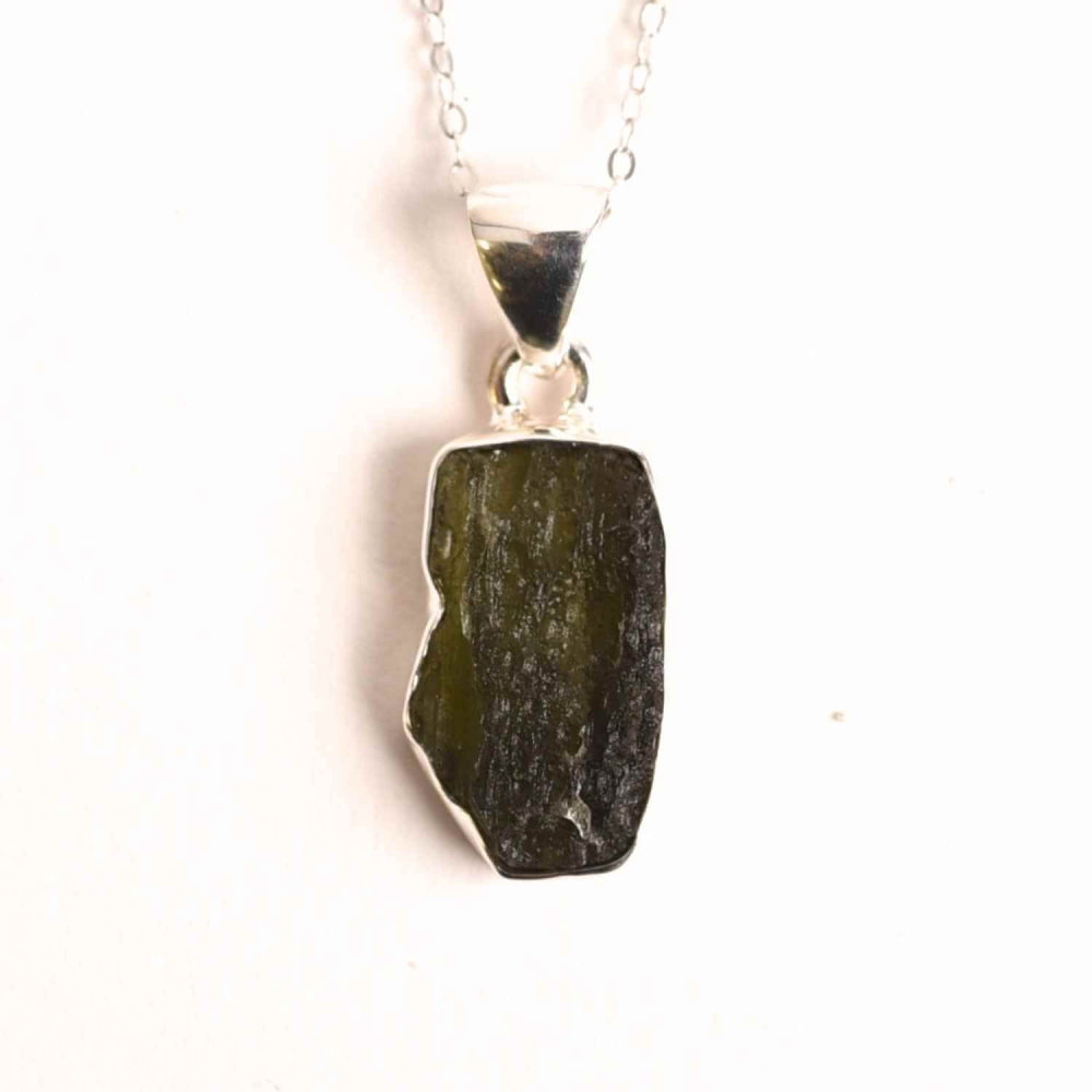 Colier din argint 925 cu moldavit natural – Claritate, protectie si energie transformationala [1]