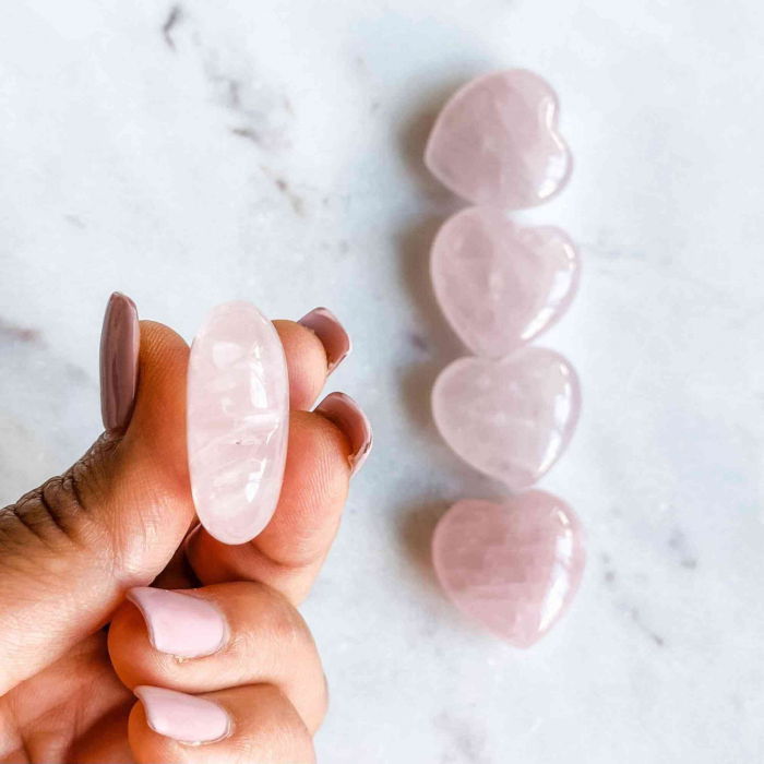 Cristal de cuart trandafir natural in forma de inima - Set de 5 pietre de vindecare, meditatie, echilibrare, decoratiuni pentru casa [4]