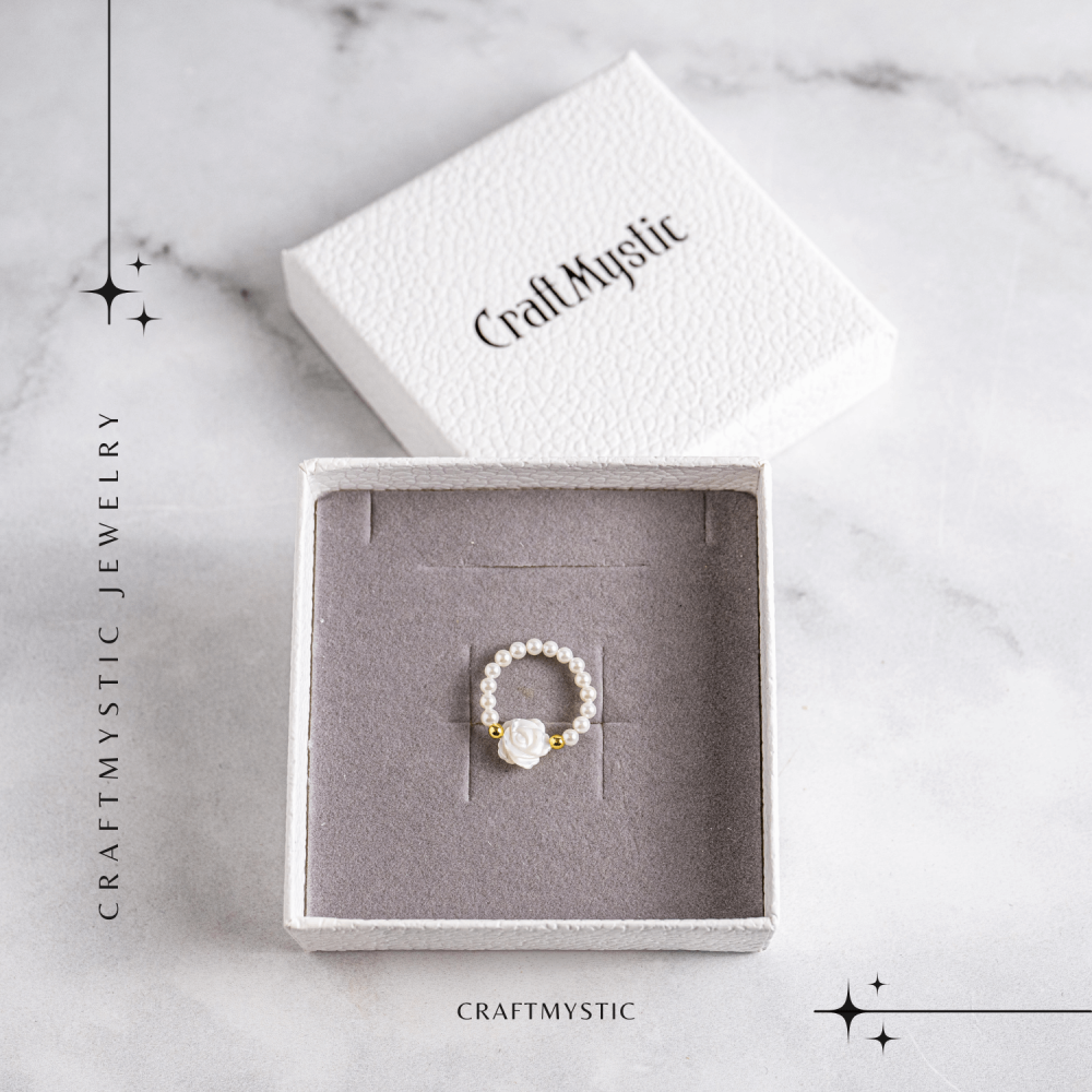 Bijuterie fina cu simbol floral – Inel cu perle si trandafir alb [8]