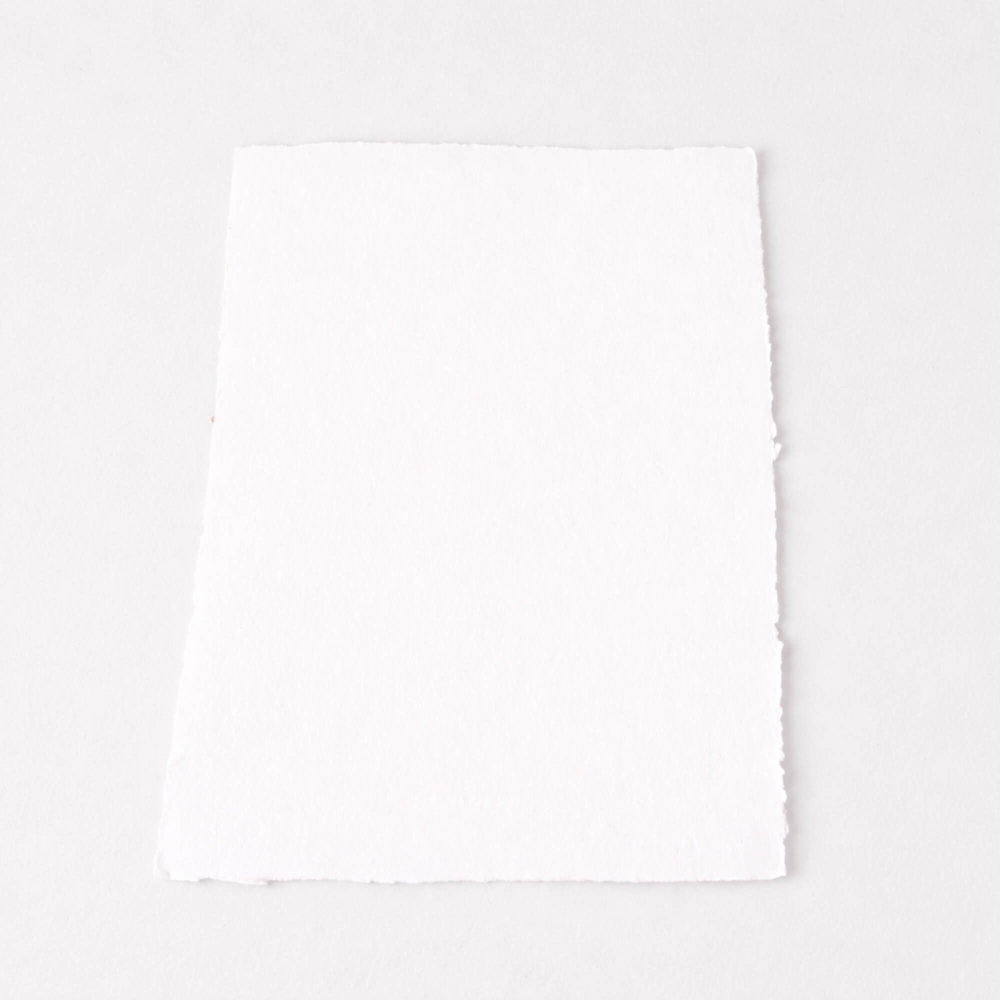 Hartie alba vintage 22x29.5 cm – un spatiu pur pentru ganduri scrise cu intentie [1]