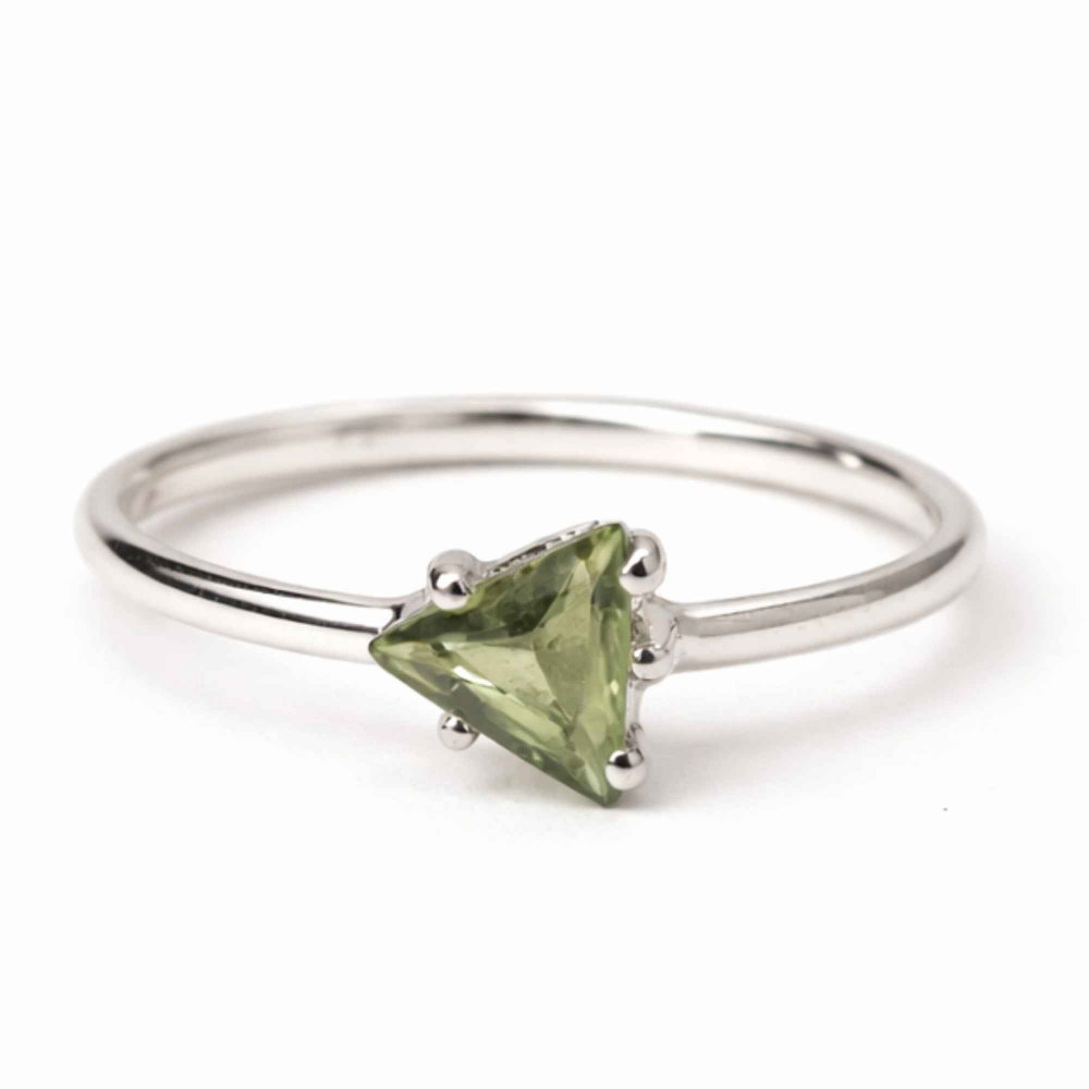 Inel Argint 925 cu Moldavit Fatetat Triunghi – Claritate si Energie [1]