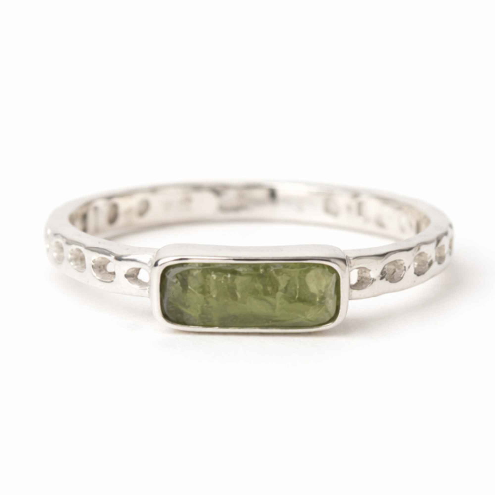 Inel Argint 925 cu Moldavit Brut Dreptunghiular – Claritate si Transformare [1]