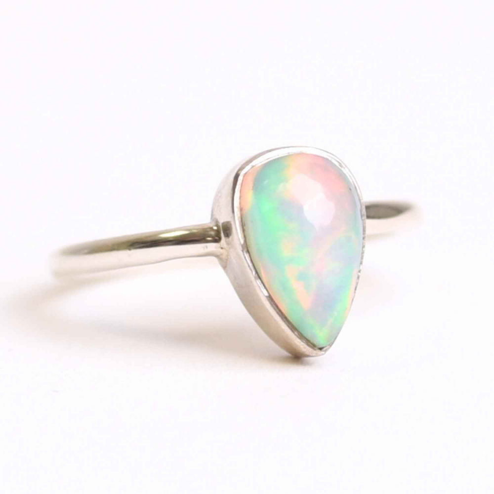 Inel argint 925 cu Opal Etiopian lacrima – Lumina interioara si claritate [1]