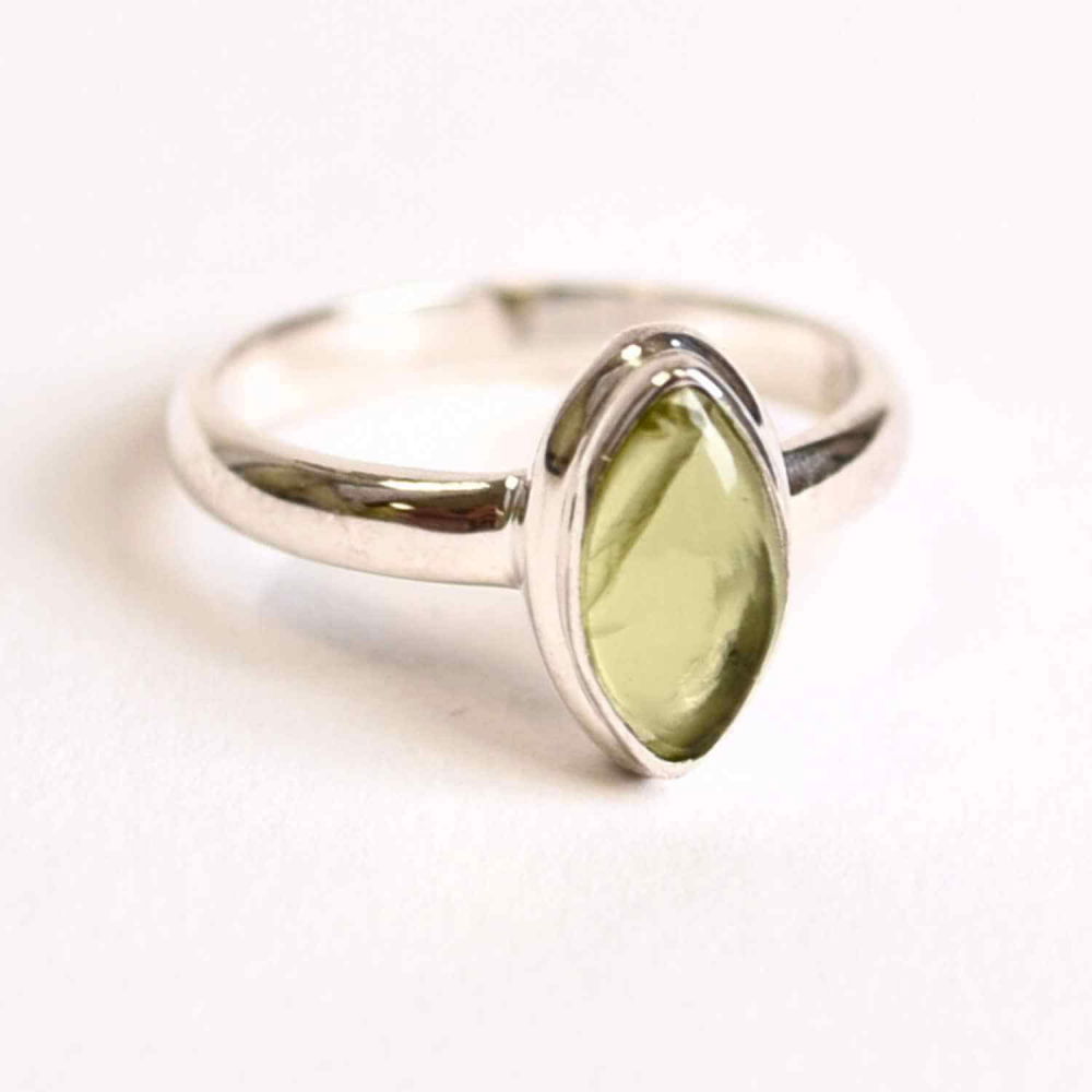 Inel argint 925 cu Peridot natural forma delica– Vitalitate si Prosperitate [1]