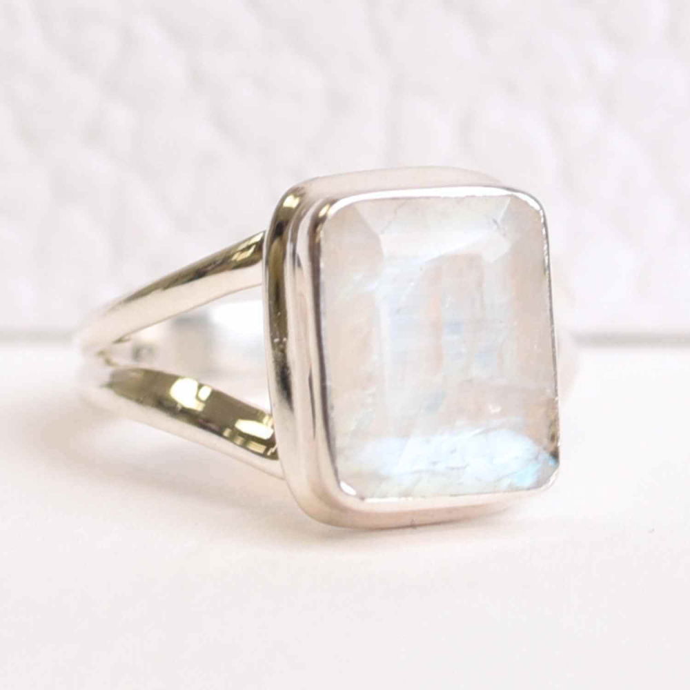 Inel Argint 925 cu Piatra Lunii Fatetata Dreptunghiulara – Echilibru Emotional si Claritate Interioara [1]