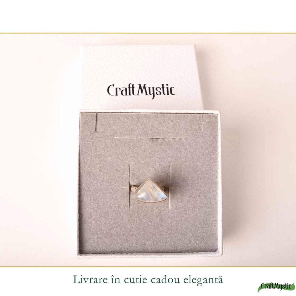 Inel Argint 925 cu Piatra Lunii Triunghi – Intuite si Feminitate Delicata [6]