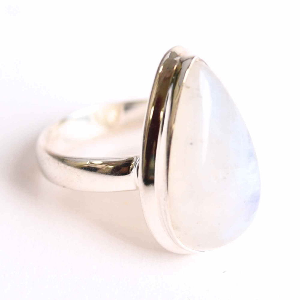 Inel cu Piatra Lunii si montura din Argint 925 – Intuitie Sporita si Echilibru Emotional [1]