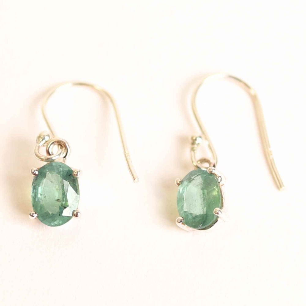 Cercei Argint 925 cu Kianit Verde Fatetat – Echilibru Interior si Claritate Sufleteasca [1]