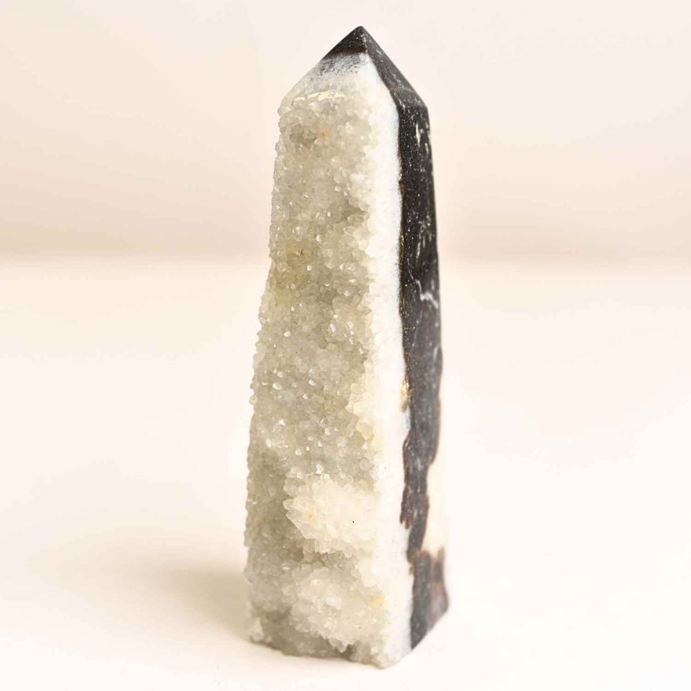 Turn din Jasp Zebra cu Druzy – Echilibru intre lumina si umbra [1]