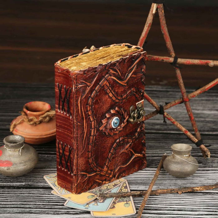 Jurnal Handmade din Piele cu Blocare si Design Carte Hocus Pocus - Hartie Vintage Tip Pergament, Ochiul Al Treilea 190-200 pagini Maro [4]
