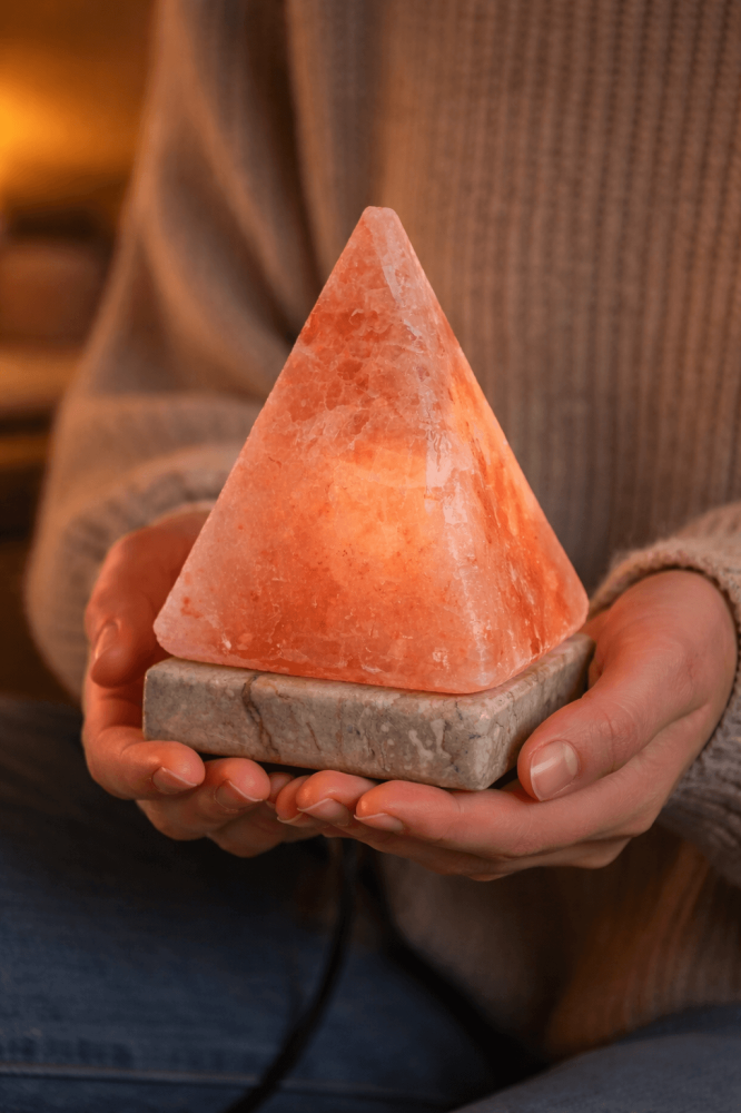 Lampa de Sare din Himalaya Piramidala – Protectie Energetica si Armonie Interioara [2]