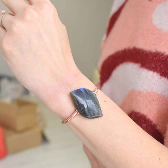 Bratara din Labradorit cu piatra 45 mm, forma lacrima, Circumferinta de 16 cm [5]