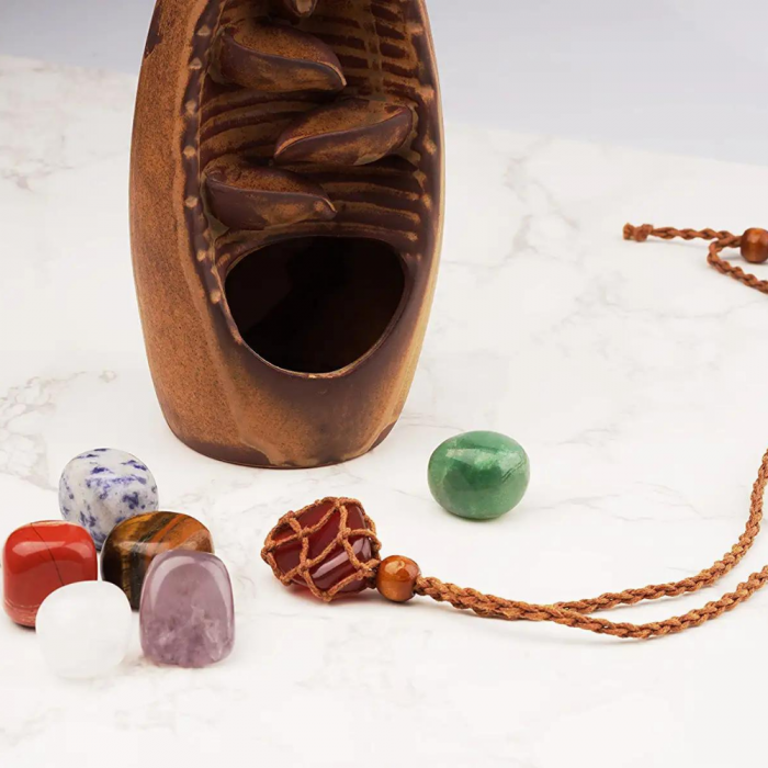 Set coliere ce contine 7 cristale naturale chakre si doua lanturi de franghie reglabile, realizate manual de diferite dimensiuni, un cadou ideal pentru femei, barbati si copii [4]