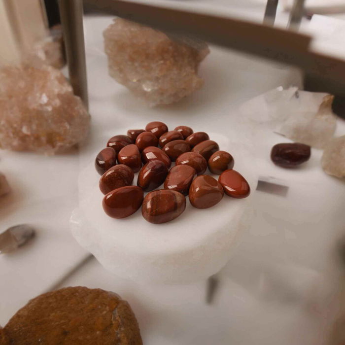 Piatra rulata din Jasp Rosu Natural - Creste Energia si Vitalitatea, 2-3 cm [4]