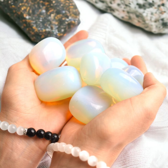 Piatra Opalita Rulata pentru Echilibru și Claritate Mentală [5]