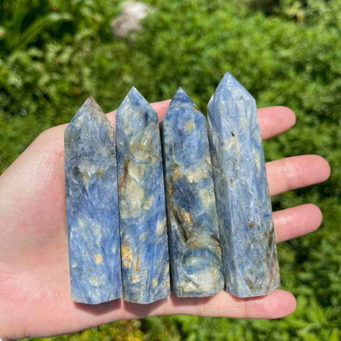 Turn cristal natural Kianit albastru 9 -10 cm - Punct Energetic pentru Meditatie si Alinierea Chakrelor [5]