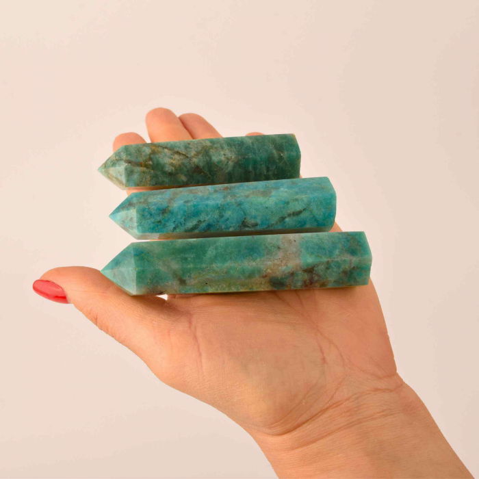 Turn din cristal natural Amazonit 9-10 cm: Armonie, echilibru si protectie intr-o singura piatra semipretioasa [5]