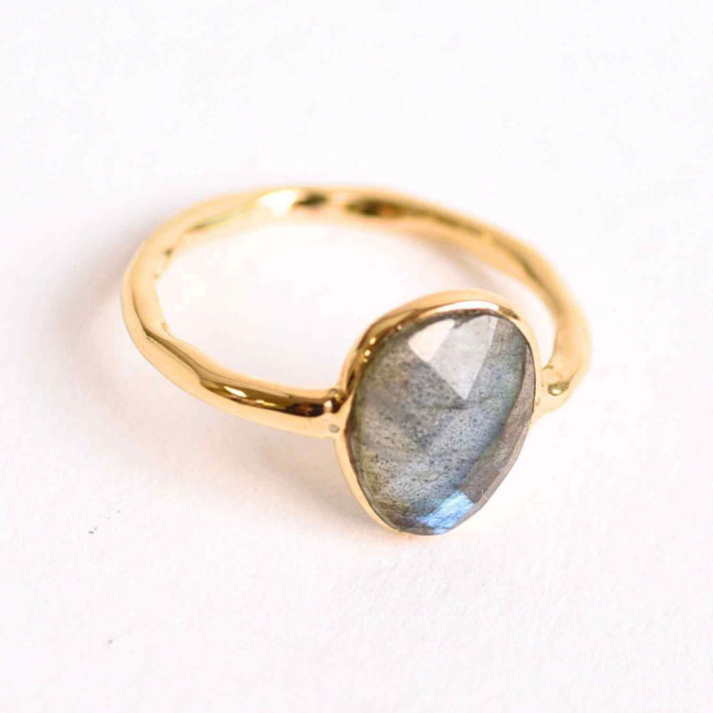 Inel cu Labradorit Fatetat din Argint 925 placat cu Aur de 18K – Intuitie Amplificata Si Protectie Energetica [1]