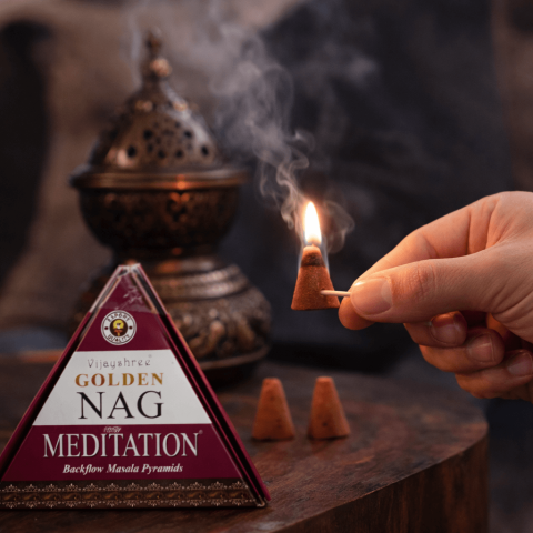 Conuri Parfumate Backflow Golden Nag Meditation – Piramida Sacra pentru Liniste si Claritate [1]