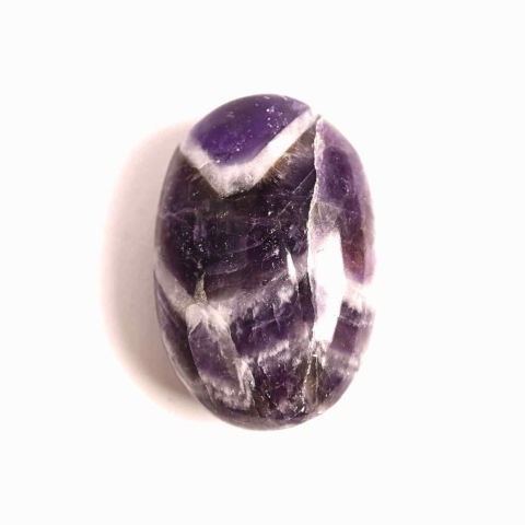 Ametist - Piatra Ovala Sculptata din Ametist Chevron, Claritate si Protectie - Piatra de Mana