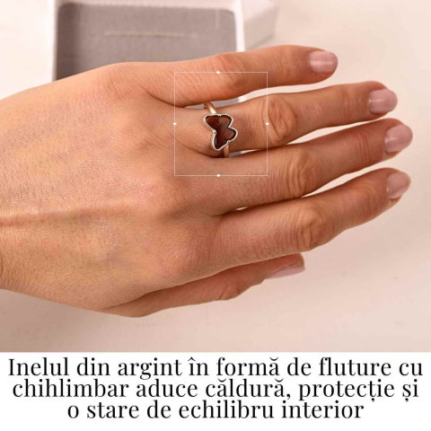 Un fluture din argint 925 si chihlimbar, simbol al transformarii blande si al luminii interioare [1]