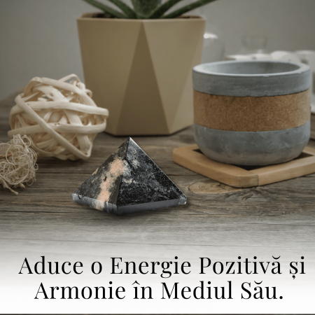 Piramida Sculptata Manual 60mm din Piatra de Turmalina Neagra cu Rutil Naturala [2]