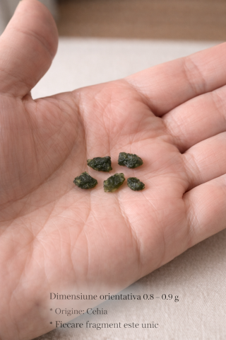 Moldavit natural brut din Cehia 0.3-0.4 grame - Piatra transformarii si protectiei spirituale [2]