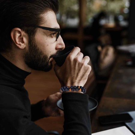 Bratara cu tripla protectie Ochi de tigru, onix negru mat si roca vulcanica - Margele de 8 mm, realizata manual pentru barbati si femei, aduce noroc, prosperitate si fericire [3]