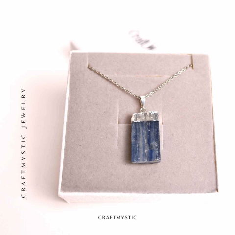 Colier argintiu cu pandantiv Kianit (Cianit) albastru – Echilibru si Conexiune Spirituala [5]